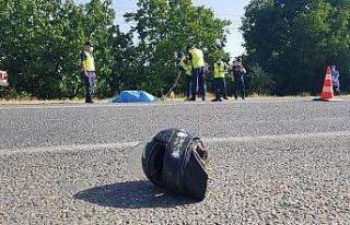 İzmir’deki feci kazada motosiklet sürücüsü...