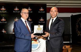 İzmir’e atanan Emniyet Müdürü Şahne’ye veda...