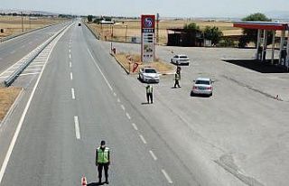 Jandarmadan drone destekli trafik denetimi