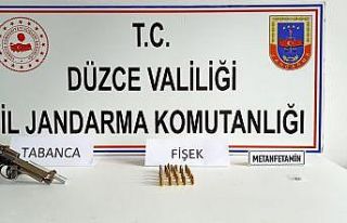 Jandarma’dan uyuşturucu satıcısına baskın