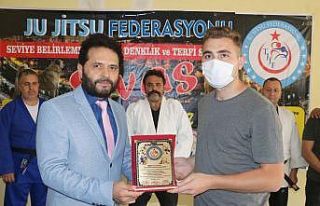 Ju Jitsu Federasyonu’ndan İHA’ya teşekkür plaketi