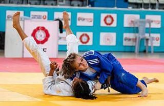 Judocular madalyalarla döndü