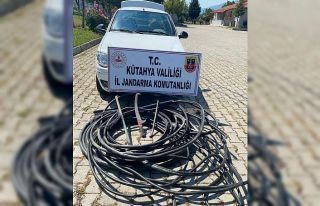 Kablo hırsızlarına suçüstü