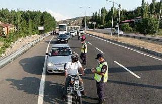 Kahramanmaraş’ta 17 sürücüye 15 bin lira ceza