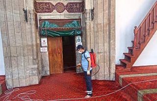 Kahramanmaraş’ta camiler dezenfekte edildi