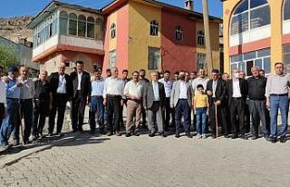 Kanaat önderi Atlı husumetli aileleri barıştırdı