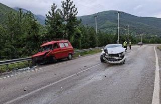 Karabük’te 4 ayrı trafik kazası: 2’si çocuk...