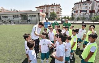 Karatay Yaz Spor Okulları eğitimleri devam ediyor