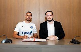 Kasımpaşa Ahmet Engin’i kadrosuna kattı