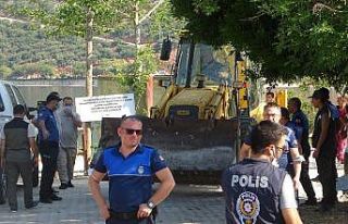 Kaş’ta kıyı işgali yapan işletme yıkıldı,...