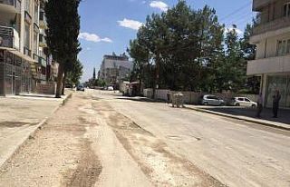 Kavi Caddesinde asfalt öncesi hazırlık çalışması