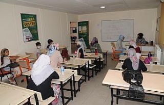 Kayapınar Belediyesinde yaz kursları başladı