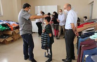 Kaymakamlığın giyim mağazası ihtiyaç sahiplerinin...