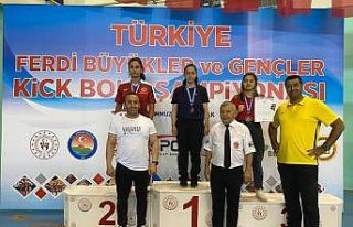 Kayserili Kickbokscular madalyalara ambargo koydular