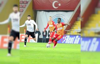 Kayserispor 3. hazırlık maçını Beşiktaş ile...