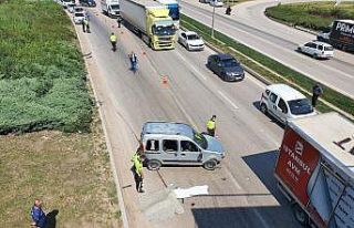 Kazada devrilen aracının altında can verdi