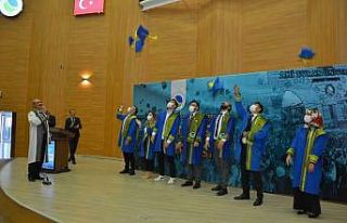 Kırşehir AEÜ’de 2020 - 2021 akademik yılı mezuniyet...