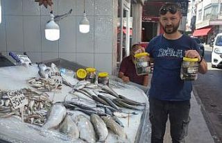 Kışın yapılan lakerdalar yazın tezgâhları süslüyor