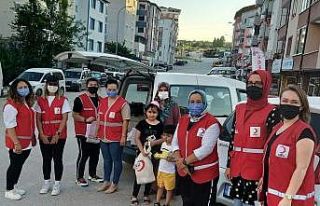 Kızılay’dan çocuklara bayram hediyeleri