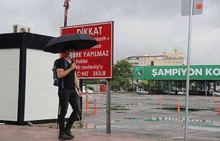 Kocaeli’de sağanak yağış hayatı olumsuz etkiledi