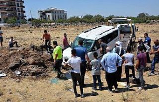 Kontrolden çıkan hafif ticari araç şarampole devrildi:...