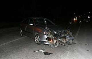 Konya’da otomobil ile motosiklet çarpıştı: 2...