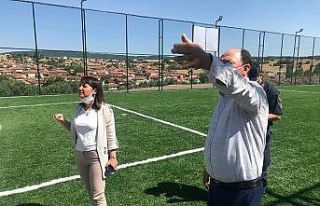 Köye yapılan halı saha hizmete girdi