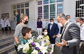 Küçük yazarlara sürpriz ziyaret