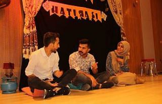 Kulp’ta drama kursiyerleri sergiledikleri “90’larda...