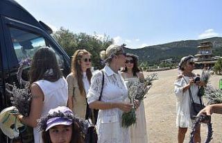 Kültür ve Turizm Bakanı’nın eşi Pervin Ersoy,...