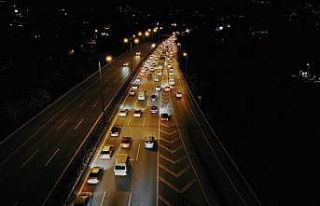 Kurban Bayramı dönüşü TEM Otoyolu’nda trafik...