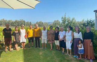 Kuşadası Belediyesi halkın sorunlarını yerinde...