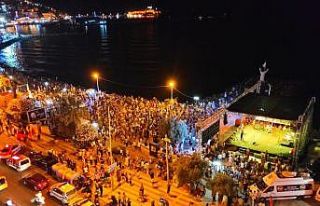 Kuşadası’nda şampiyonluk kutlamaları devam ediyor