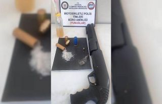 Kütahya’da ruhsatsız silah ve uyuşturucu ele...