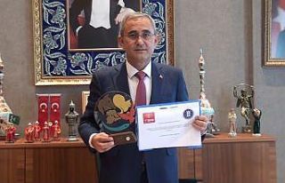 Kütahya’ya ’Enpati hayvan dostu şehir’ ödülü