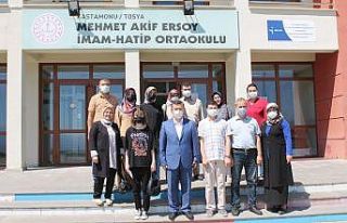 LGS ilçe 1 ve 2’ncisi Tosya Mehmet Akif Ersoy İHO’dan