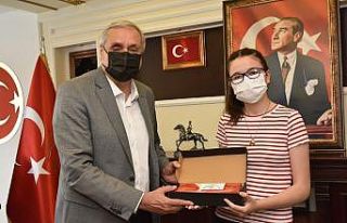 LGS’de dereceye giren öğrencilere tablet hediye...