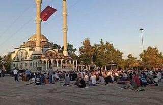Malatya’da bayram namazında camiler doldu