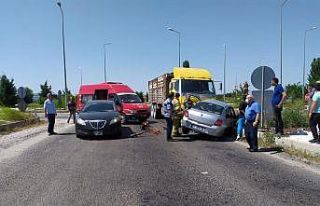 Manyas’ta trafik kazası: 2 yaralı