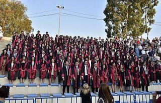 MCBÜ Tıp Fakültesi mezuniyet töreni gerçekleşti