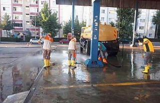 Melikgazi’de kurban kesim yerleri temizlenerek dezenfekte...