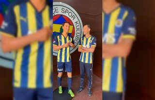 Mesut Özil’in balmumu heykeli Türkiye’ye geldi