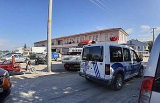 Meyve suyu tesisi ürün toplama merkezindeki görüntülerle...