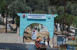 Mezarlıklarda hazırlıklar tamamlandı