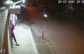 Motosikletli magandalar kadın ve çocukları korkuttu