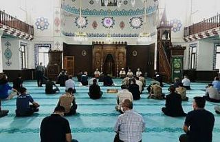 Muradiye’de 15 temmuz şehirleri için Yasin-i Şerif...