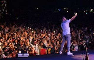 Mustafa Ceceli pandemi sonrası ilk konserini Hatay’da...