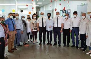 Nazillili LGS Türkiye Birincisine protokolden ödül