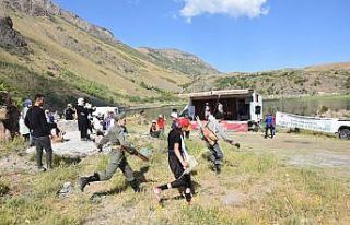 Nemrut’ta tiyatro ve müzik etkinliği