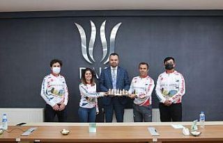 Nemrut’tan Nemrut’a pedal çevirdiler